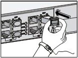 Figura 2 Diagrama de instalación del módulo SFP Figure 2 SFP module installation diagram